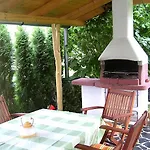 Apartman Dorka Kehidakustány