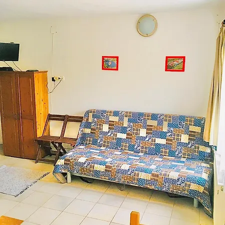 Dorka Vendeghaz Kehidakustány