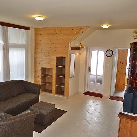 Apartment Dorka Vendeghaz Kehidakustany